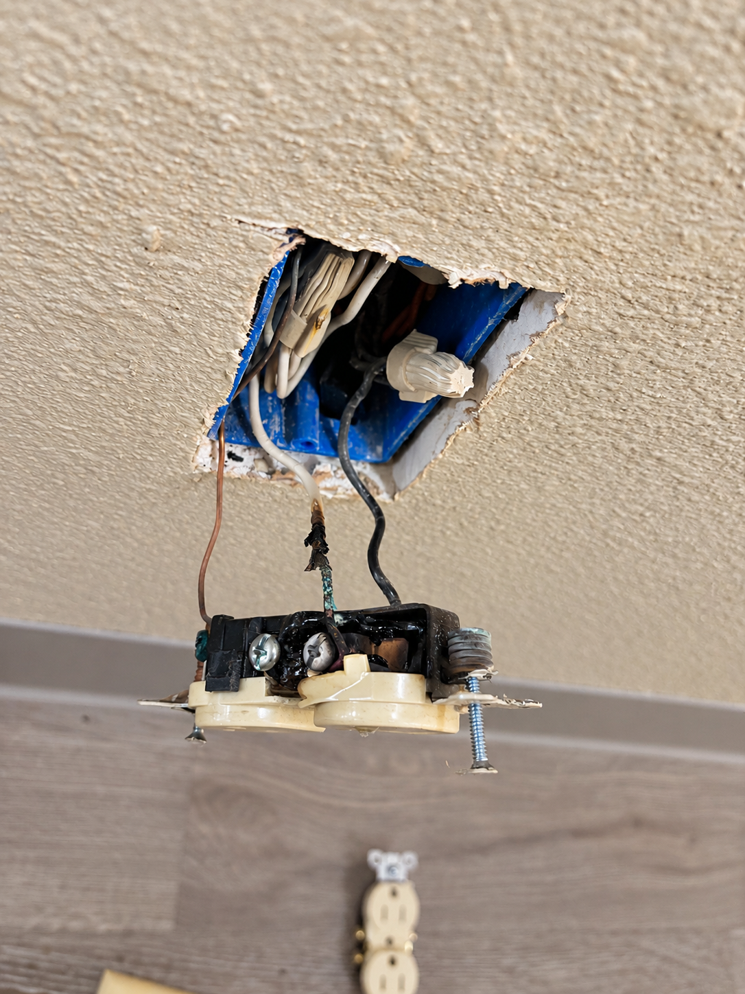 Service & Troubleshooting